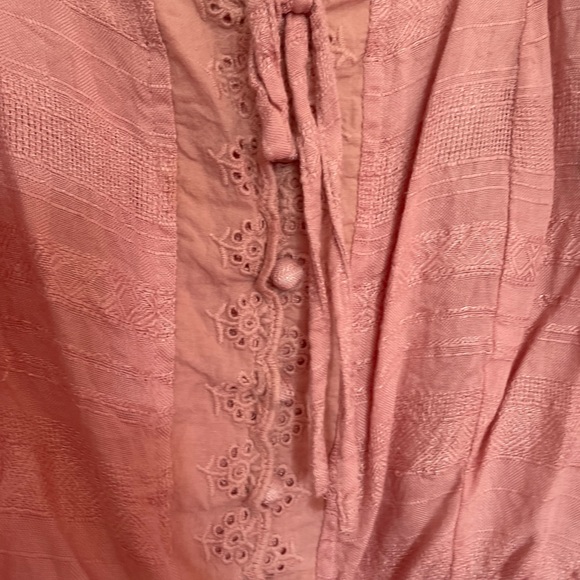 aeropostale pink crop tank top; size x small; in great condition; tag cut out - Picture 3 of 3